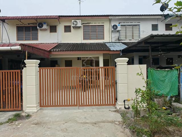 (Renovate) Jalan Berlian,Taman Cahaya Masai,Pasir Gudang 1