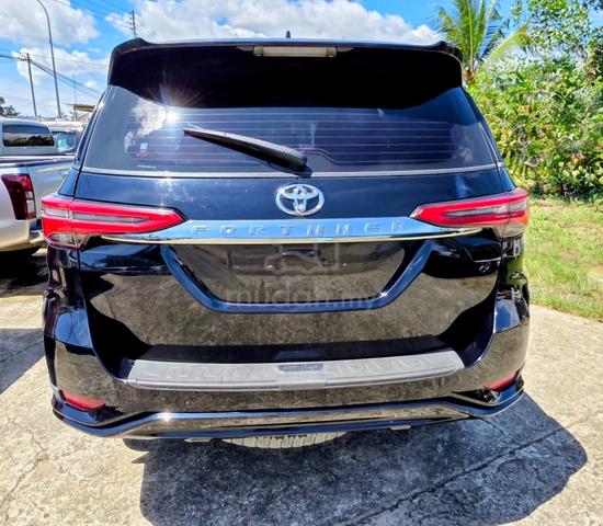 2018 Toyota FORTUNER 2.4L 4x4 (Auto) - 4