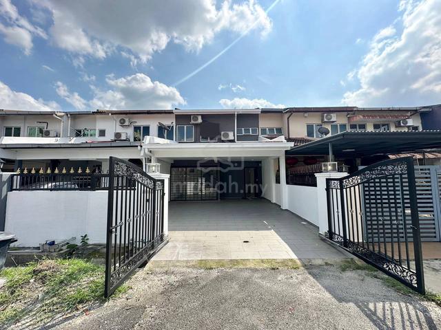 Fully Refurbished Double Storey Taman Serdang Raya Seri Kembangan 1