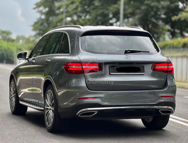 2017 Mercedes Benz GLC250 4MATIC COUPE AMG LINE - 3