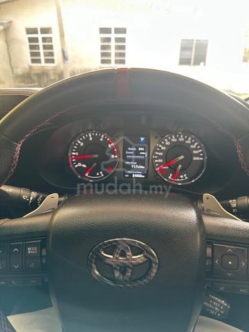 2023 Toyota HILUX 2.8 GR SPORT MY23 AN120 (A) - 4