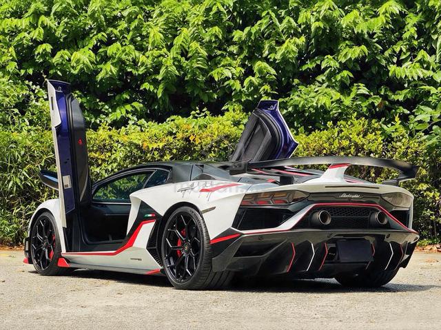 2018 Lamborghini Aventador SVJ LP770-4 MY SPEC - 2