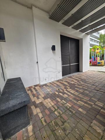 bukit indah ground floor for rent suitable for dobi and store usage 1