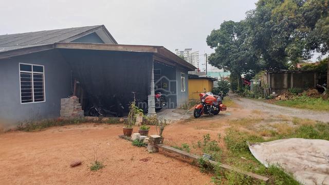 Rumah Banglo Kuala Terengganu 1