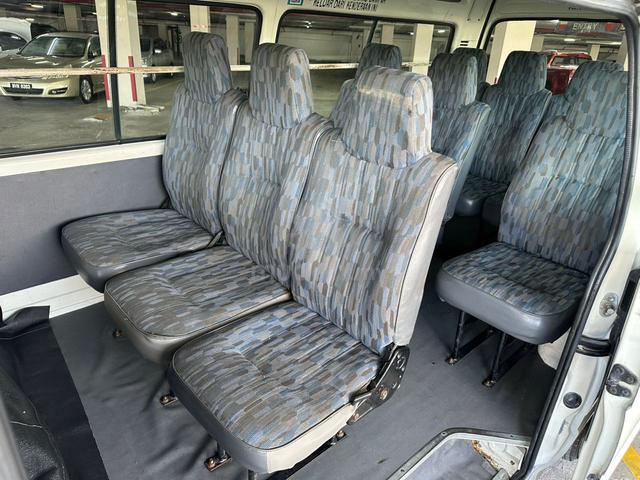 1999 Toyota HIACE 3.0 LH112 (M) - 4