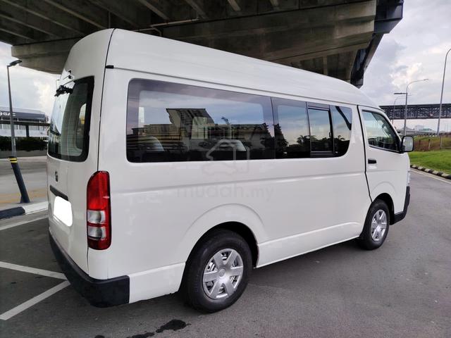 2009 Toyota Hiace 2.5 (M) High Roof Window Van - 4