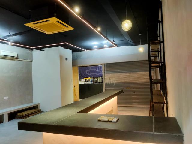 Renovated with air-con, lighting and toilet (free Parking) 5