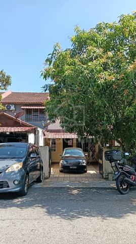 CHEAPEST! Double Storey Terrace Taman Kantan Permai, Kajang 1