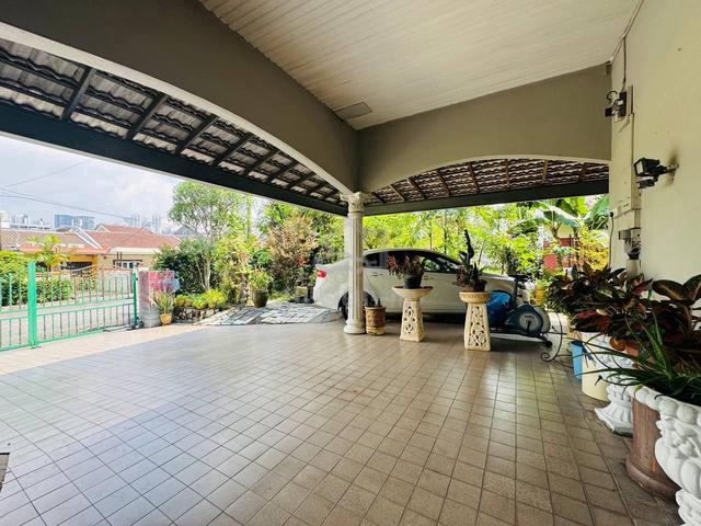 Corner Lot ! Big Land (7039SQFT) 2 storey bungalow bangsar park 1