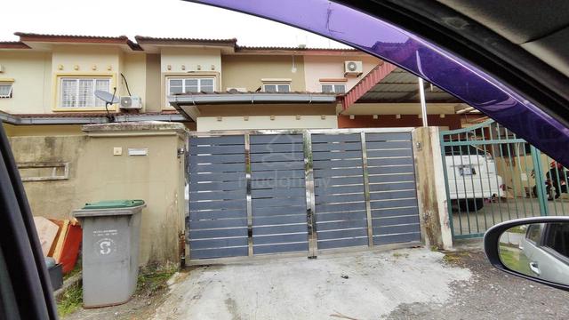 Double Storey Terrace House For Rent @ Jalan Sri Putri Kulai 1