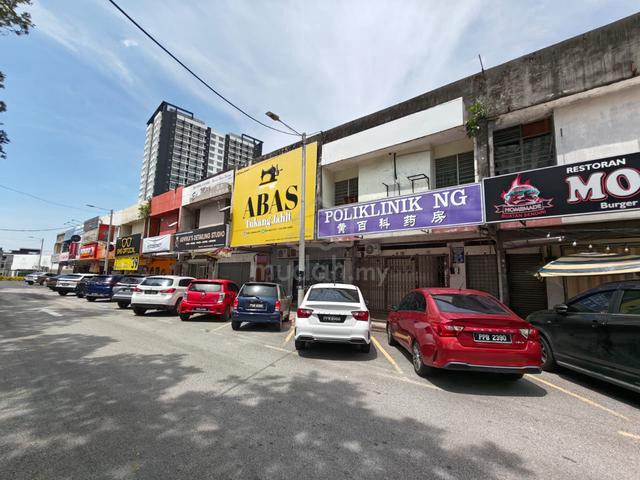 Taman Ciku Facing Main Road 1