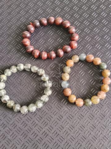 bracelets - photo 3 of 6