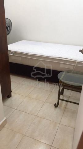 Small Room Fully furnished - LRT Wawasan 1