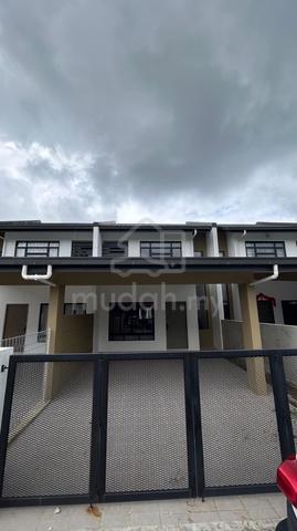 BOXHILL 76 Double Storey Terrace For Sale|Gated & Guarded| 1