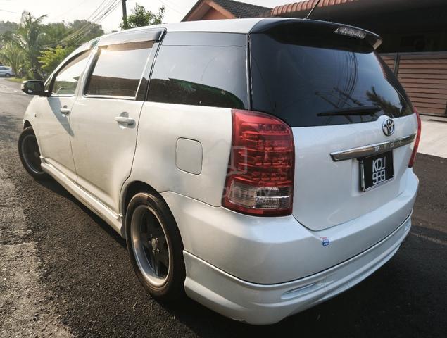 2006 Toyota WISH 1.8 X ZNE10G FACELIFT (A) - 2