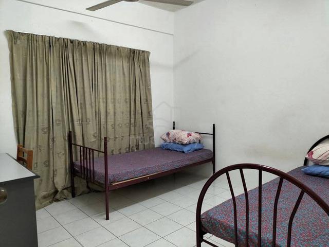 Taman Desa Ilmu 1