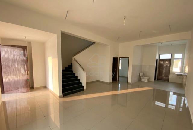 Double Storey Bayu Emas Klang for Sale 1