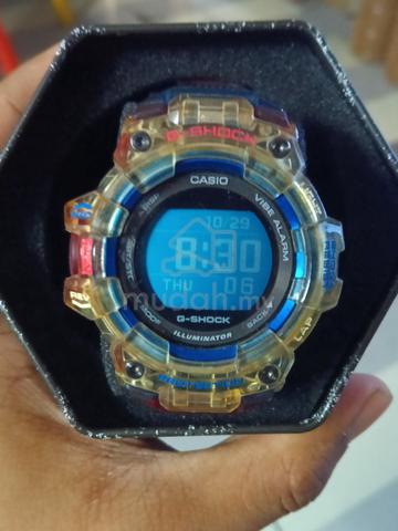 G-SHOCK GBD-100 COLLAPSE GUNDAM   good condition - photo 5 of 5