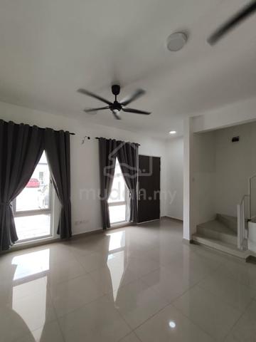 【 new completed house, semi furnished 】 2 Storey, Amaya @ Acacia Park 1