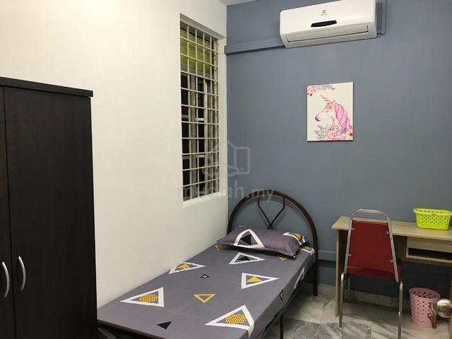 Cozy Small Room for Rent 1