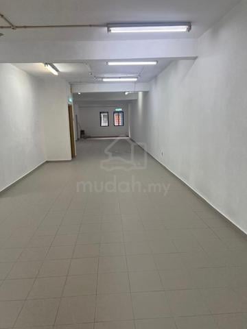 Spacious 1st Floor Shoplot Desa Melawati for Rent 1