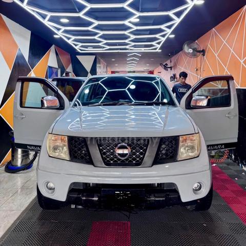 2009 Nissan NAVARA 2.5 LE (A) - 1