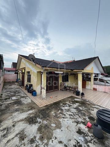 Megah Ria , Jalan Api-Api , 1store Semi-D house for Sale 1