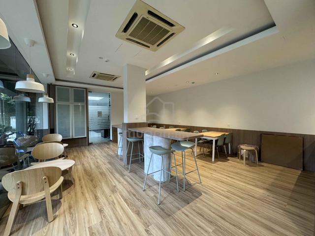 Puchong Jaya Ground Floor Shop 1296sf newly Reno & all new Furniture 3