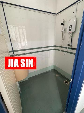 GOOD CONDITION Second Floor 1,970sqft Office for RENT @ Georgetown 3