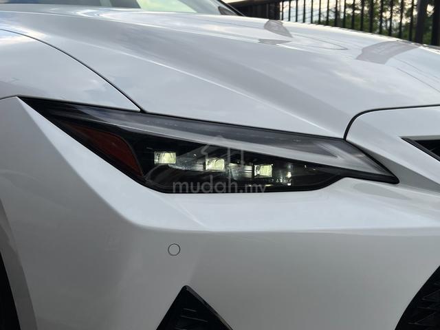 YR 2021 Lexus IS300 2.0 F SPORT MODE BLACK (A) - 4