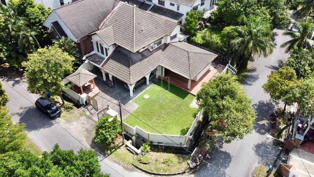 CORNER LOT SEMI D Seksyen 9 Shah Alam Double Storey 1