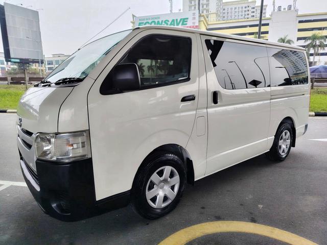 2018 Toyota Hiace 2.5 (M) Window Van 14 Seat - 3