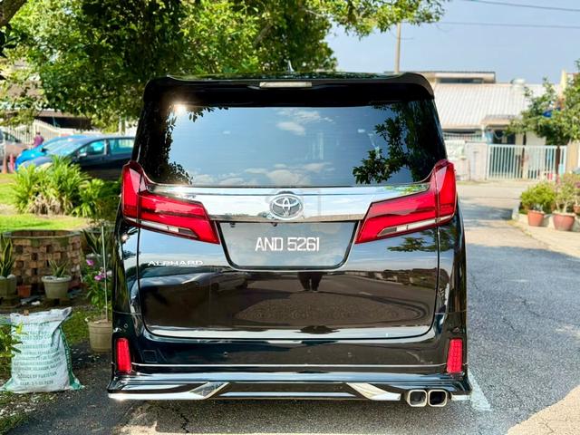 ON THE ROAD 2018 Toyota ALPHARD 2.5 (A) - 5