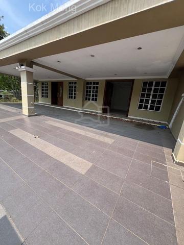 [RENT] Adjoining Corner with Intermediate Furnished Double Storey Unit 1