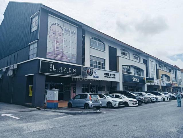 3 storey Shoplot taman bukit kepayang 3