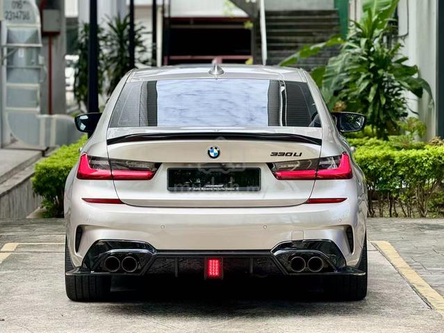 Bmw 330Li M-SPORT 2.0 F/M-PerformanceKit F/ServRec - 2