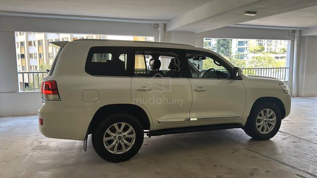 2017 Toyota LANDCRUISER 4.6 ZX (A) - 3