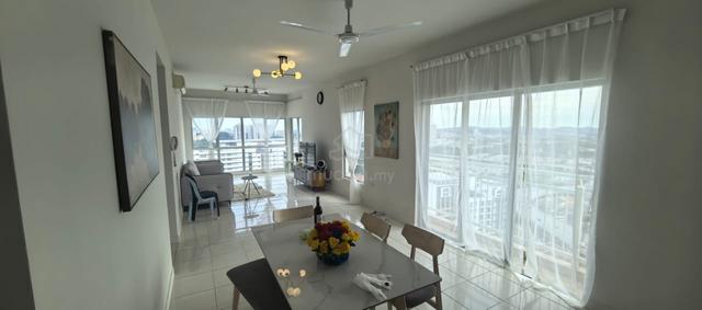 Metropolitan Square 1