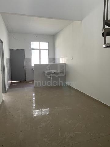 Taman Seri Mahkota Maju 1.5 Story House 4