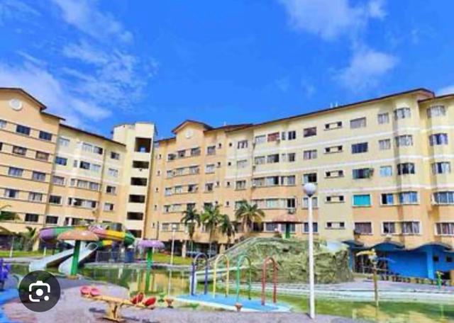 Tiara Beach Resort 1