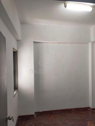 Vista Condominium 5