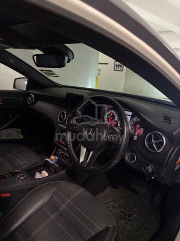 2015 Mercedes Benz A180 1.6 (CBU) (A) - 4
