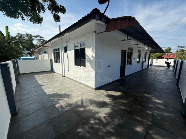 Masai Taman Megah Ria Jalan Dedaru Single Storey Semi-Detached House 1