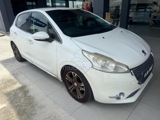 2014 PEUGEOT 208 1.6 (A) HATCHBACK tip top NEGO - 1