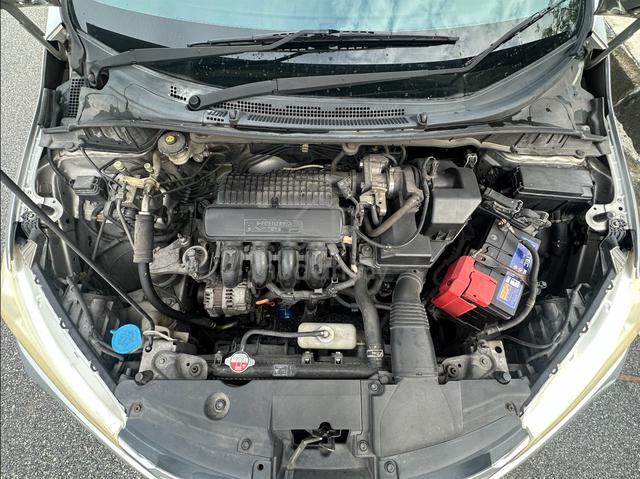2014 Honda CITY 1.5 V (A) - DIRECT OWNER - 4
