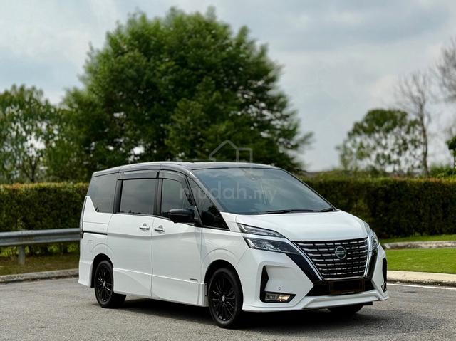 -2023- Nissan SERENA 2.0 S-HYBRID PREMIUM HIGHWAY - 1