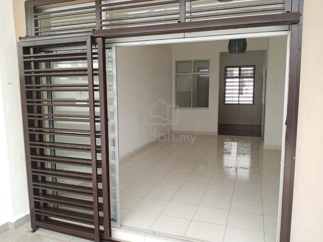 [FOR RENT] Double Storey Terrace House – Taman Mengkibol, Kluang 1