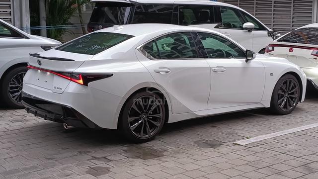 2023 Lexus IS300 2.0 F-SPORT (A) BLACK INTERIOR - 3