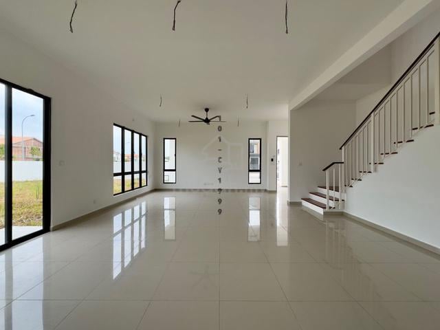 Setia Alam Setia Utama Bywater Corner Lot Double Storey Semi-D sale 1