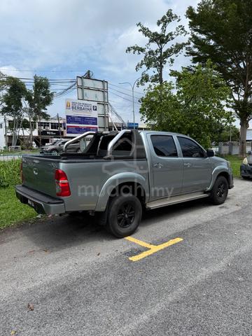 2012 Toyota HILUX 2.5 G (A) - 4